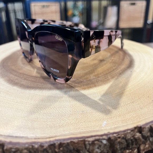 COPY - NWT Quay Australia AFTER HOUR LUXE POLARIZED - Picture 4 of 9